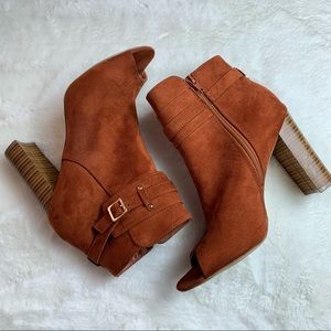 JustFab Brown Peep Toe Booties Sz 10